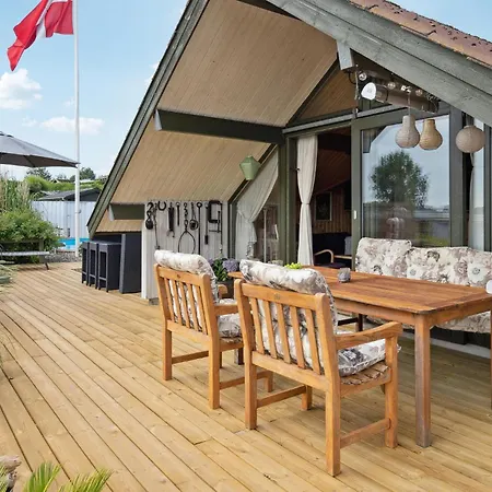 Pet Friendly In * Kirke Såby